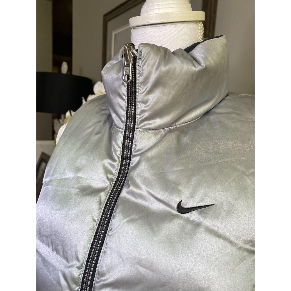 Nike Reversible Down Filled Puffer Vest M - Picture 3 of 9